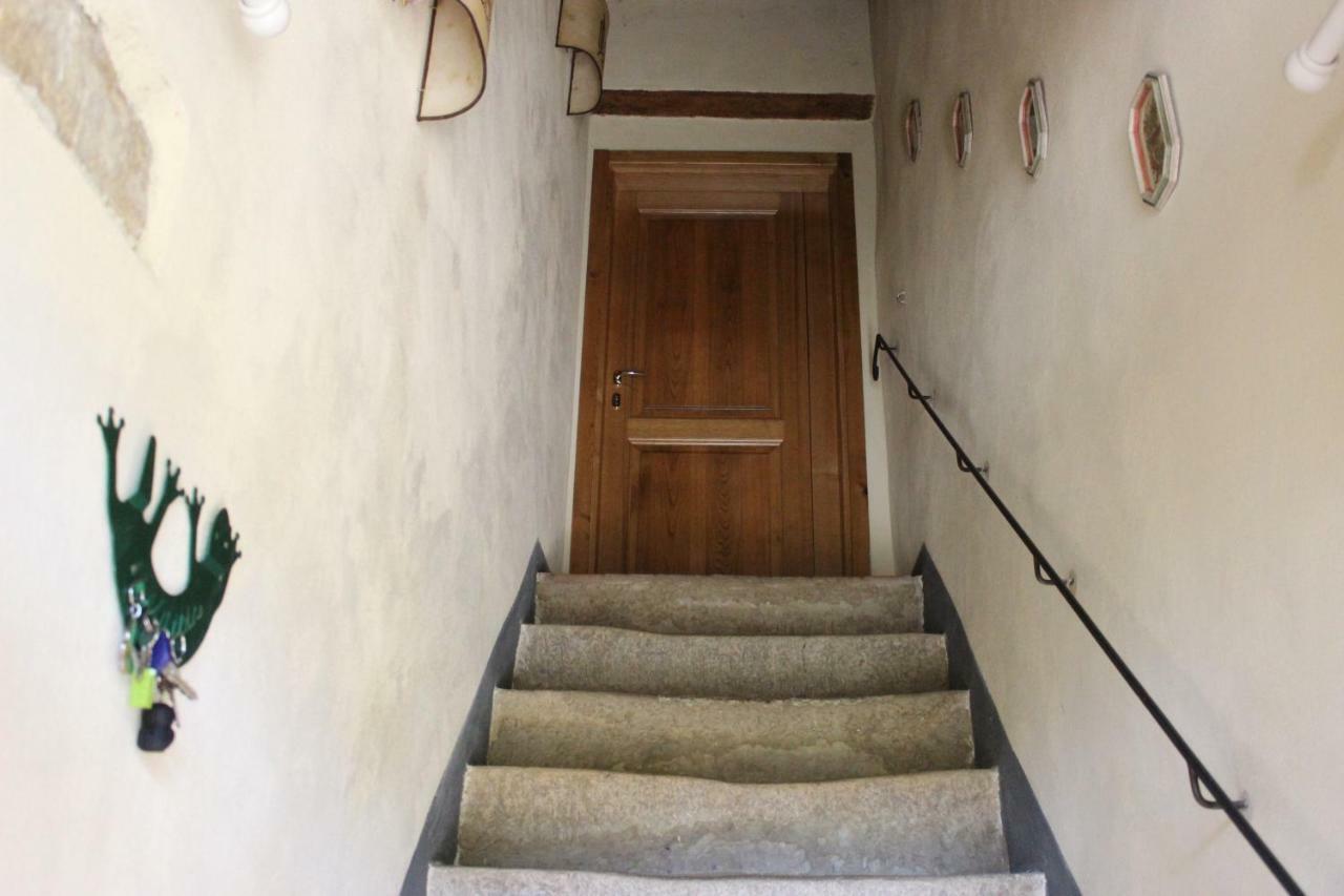בארברינו די ואל ד'אלסה Country House Il Covo Della Civetta מראה חיצוני תמונה