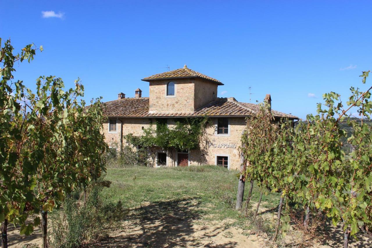 בארברינו די ואל ד'אלסה Country House Il Covo Della Civetta מראה חיצוני תמונה